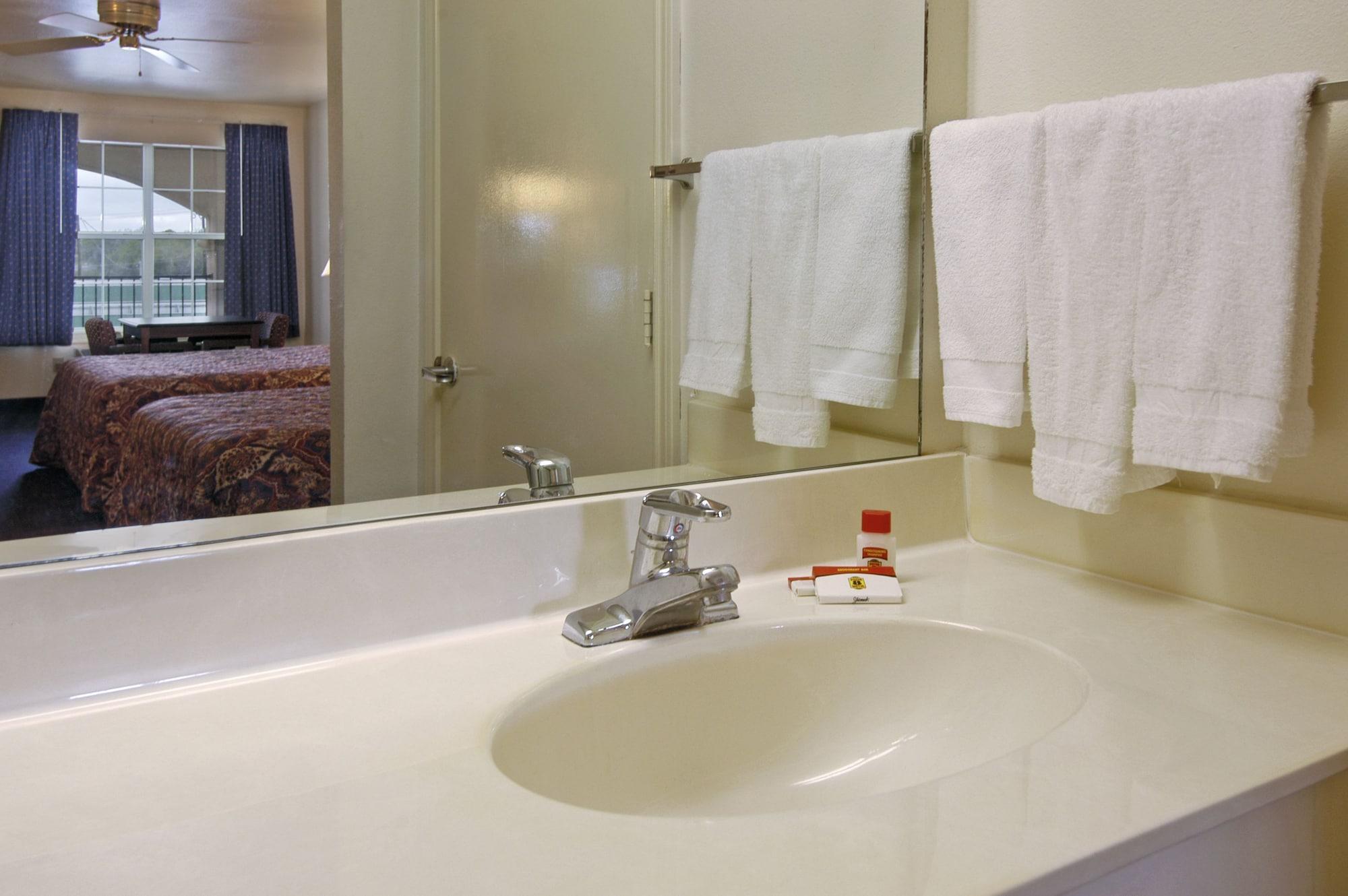 Super 8 By Wyndham Greenville Pokoj fotografie